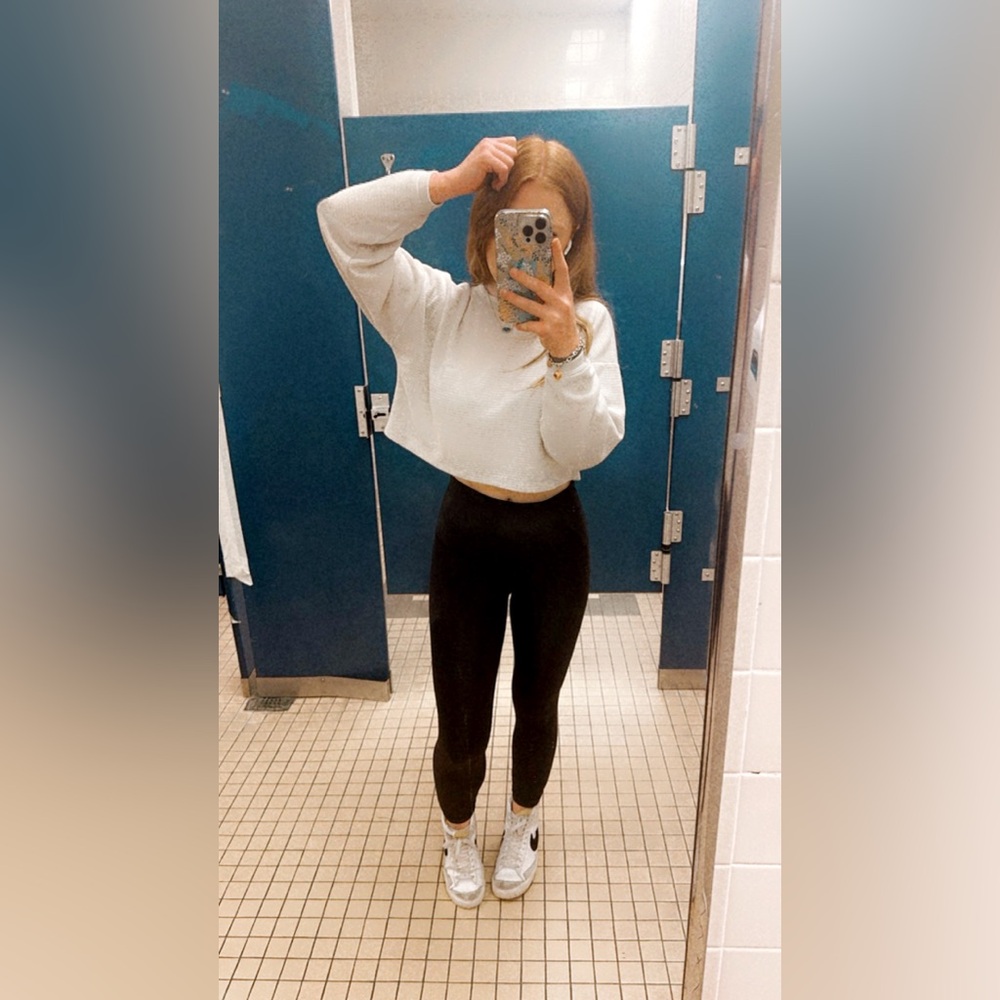 Black Lululemon leggings